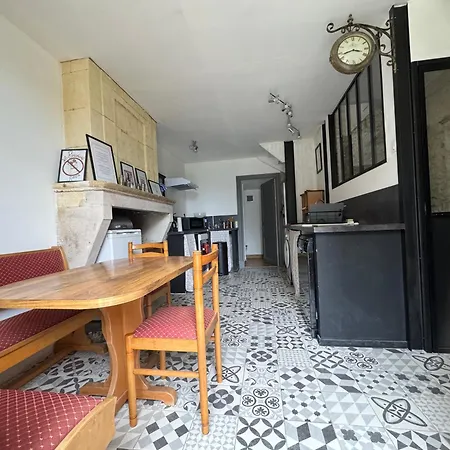 1 Le Clos Des Quatre Lieues Guest house *